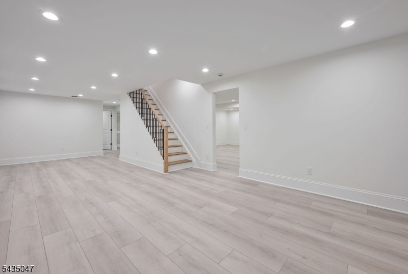Broadlawn - Residential