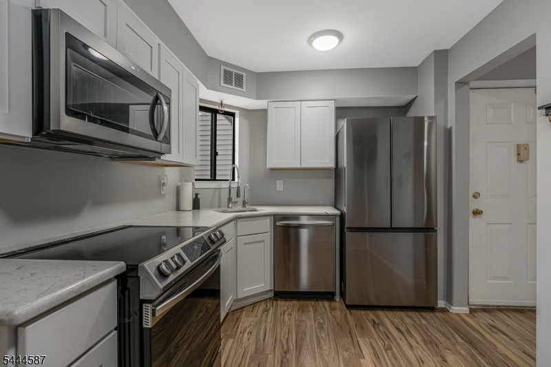 Brookview - Residential