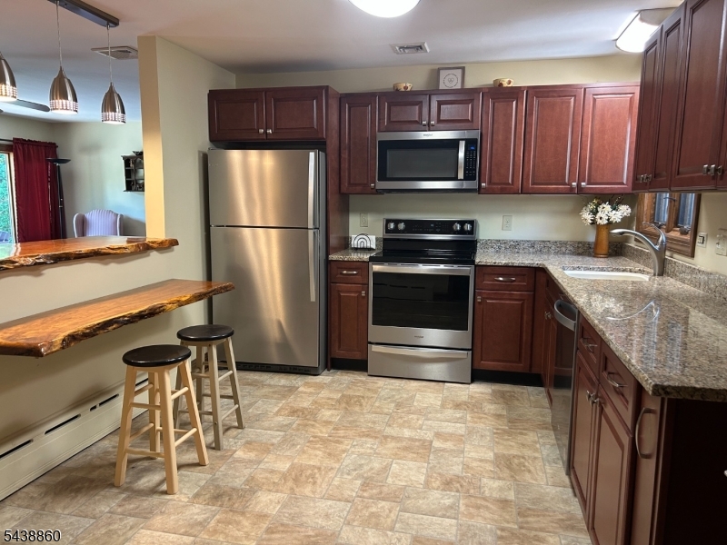 Shimer Manor - Residential Lease