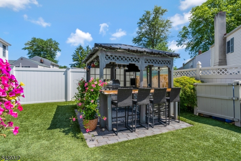 Seneca - Residential
