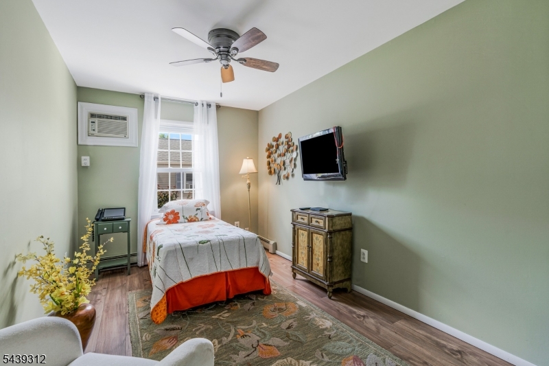 Seneca - Residential