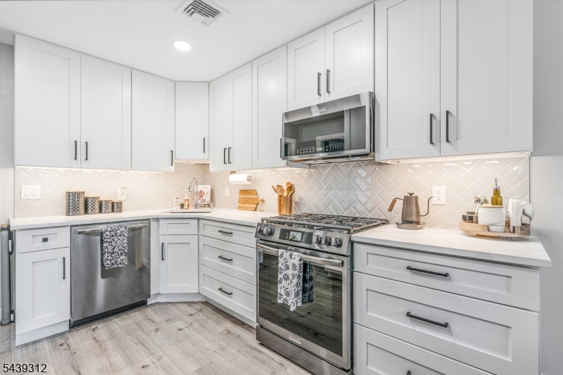 Seneca - Residential