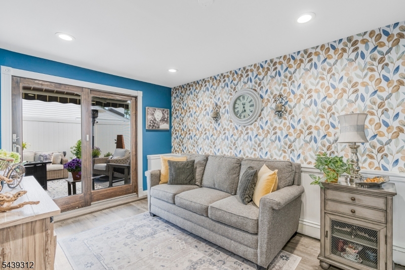 Seneca - Residential