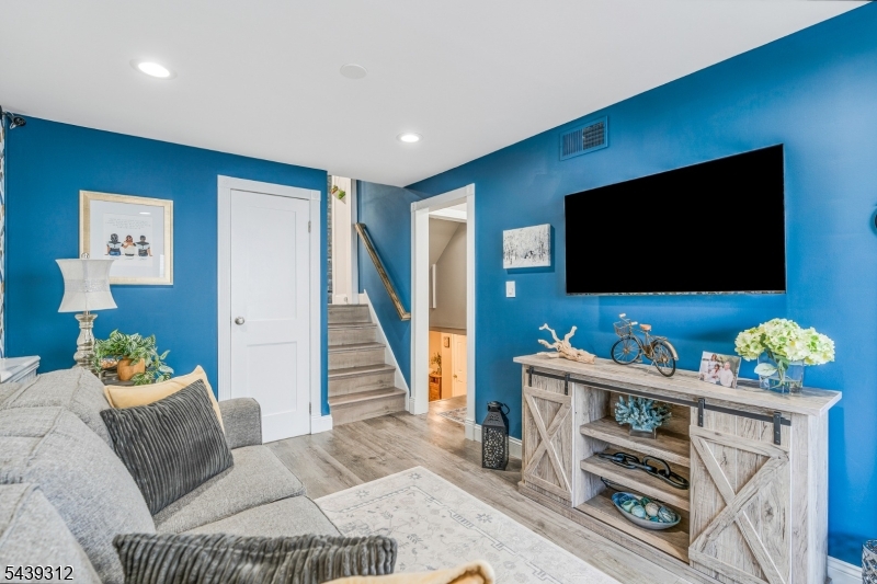 Seneca - Residential