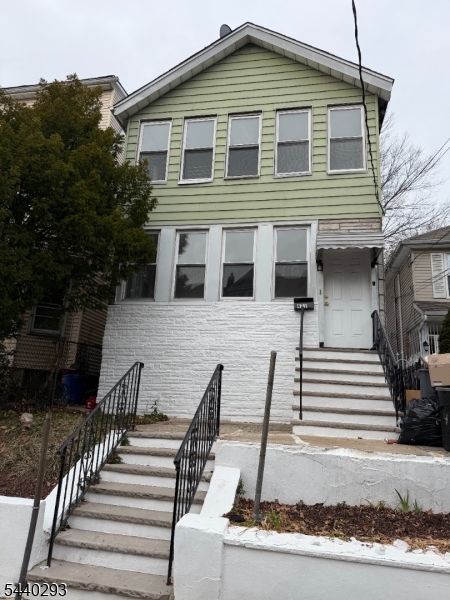 JUST RENOVATED 2 Bedroom Apartment on 1st Floor with Bonus Room Porch/Office/3rd Bedroom. NO Pets. Non Smoker. Plenty of Street Parking. CENTRAL LOCATION AND CLOSE TO GSP, ROUTE 280, ALL MAJOR HIGHWAYS AND AIRPORT. MEAR UNIVERSITY HOSPITAL. EASY COMMUTE TO NYC.