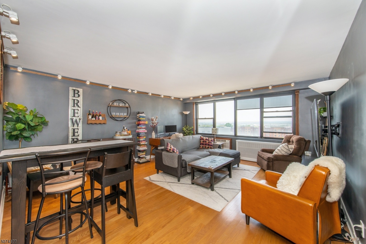 The Lenox Condo - Residential
