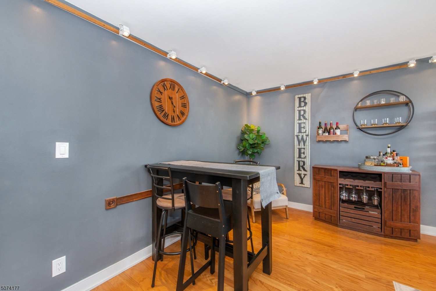 The Lenox Condo - Residential