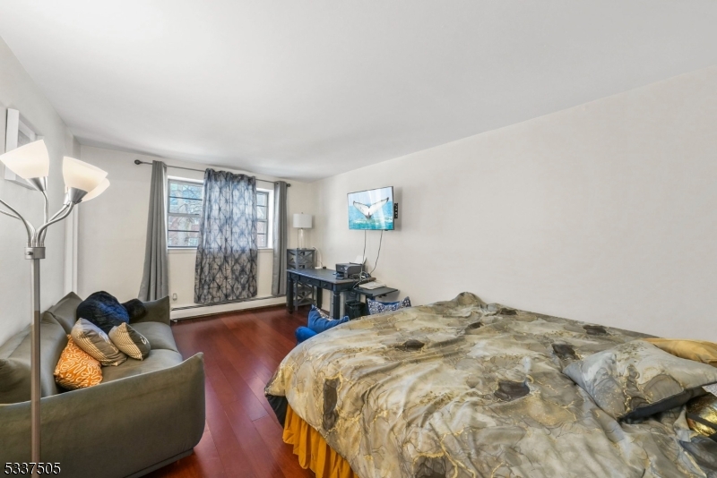 Carriage House - Residential