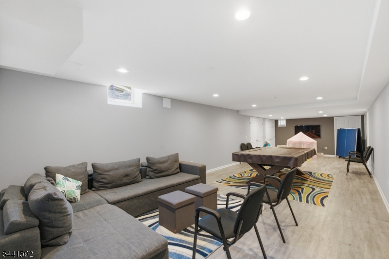 Country Classics - Residential