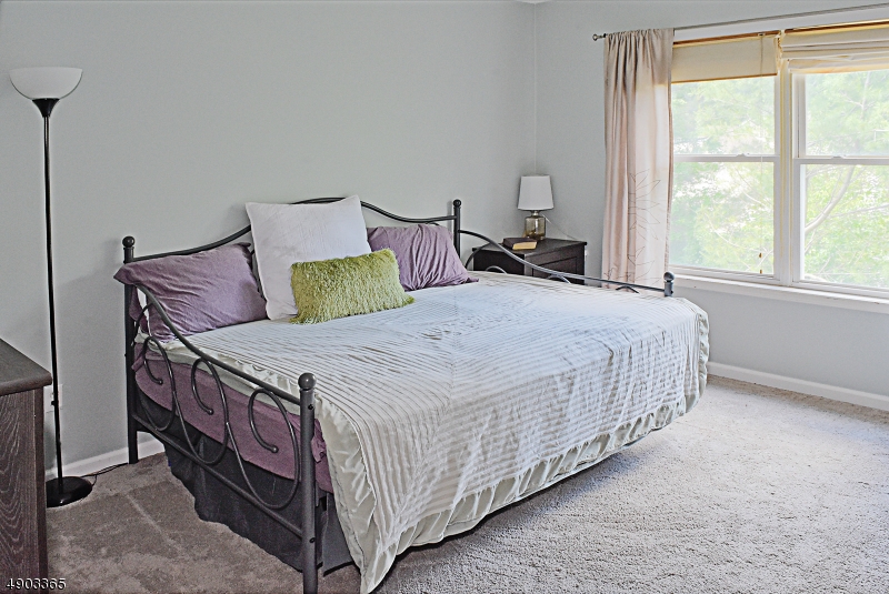 White Meadow Lake - Residential