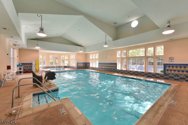 Condo/Coop/Townhouse - Residential
