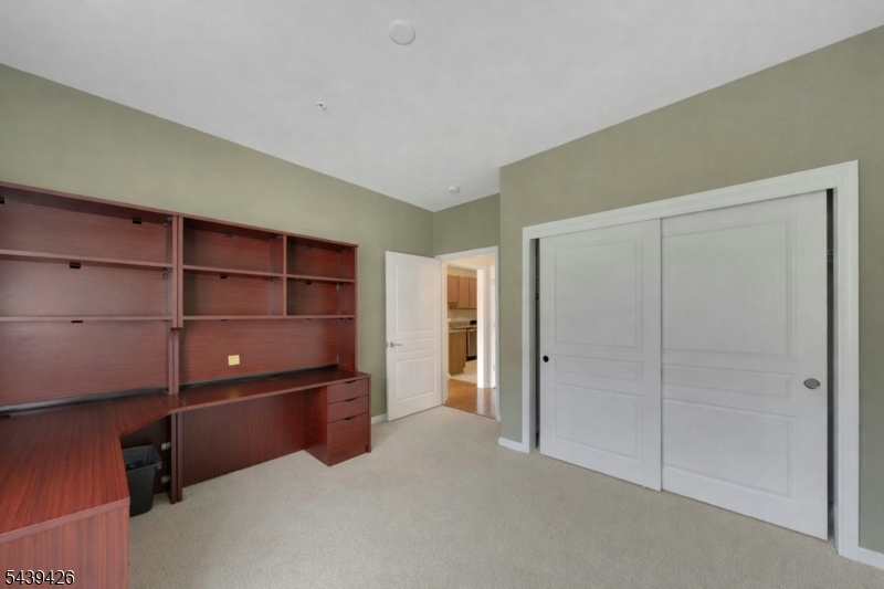 Condo/Coop/Townhouse - Residential