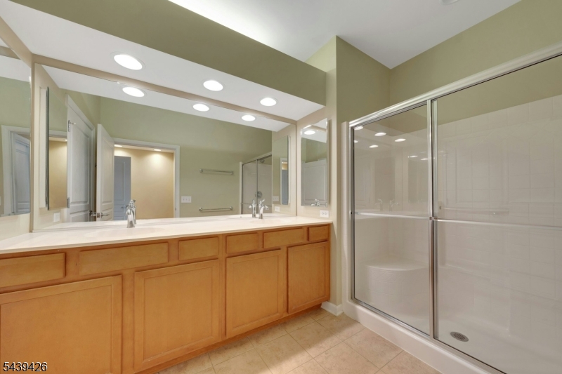 Condo/Coop/Townhouse - Residential