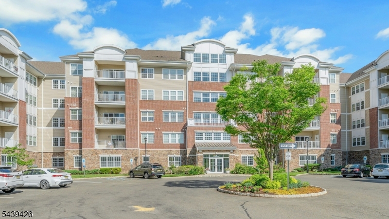 Condo/Coop/Townhouse - Residential