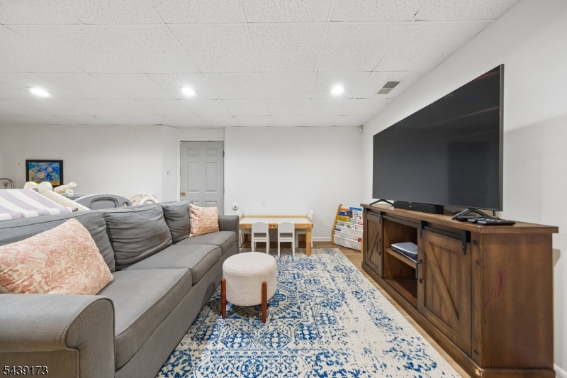 Upper Wyoming - Residential