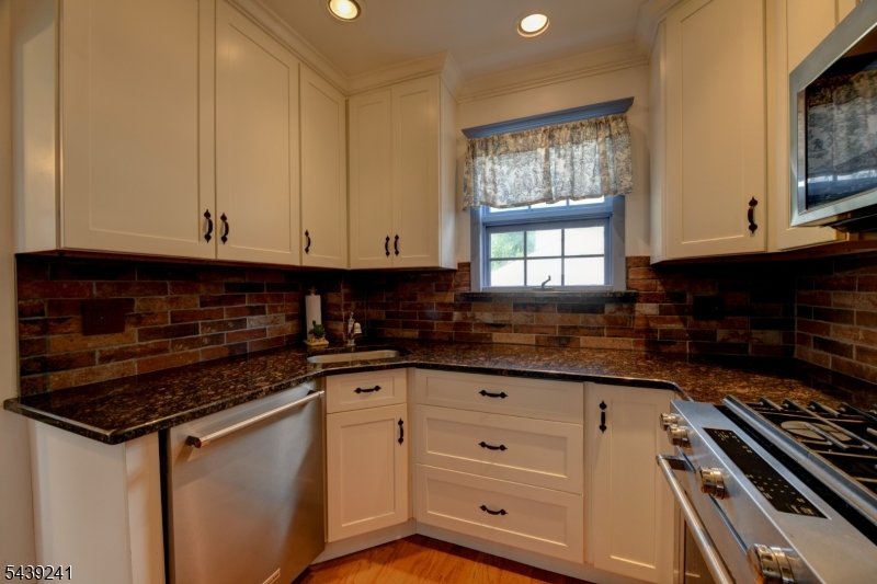 Pompton Plains - Residential