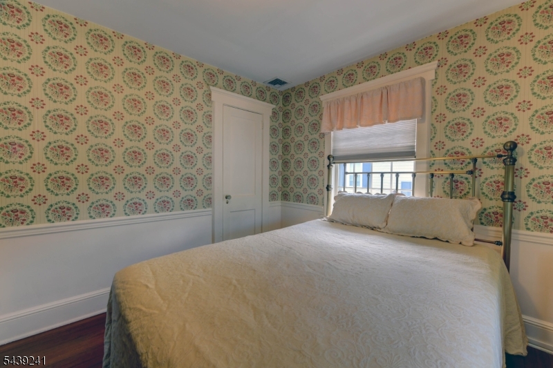 Pompton Plains - Residential