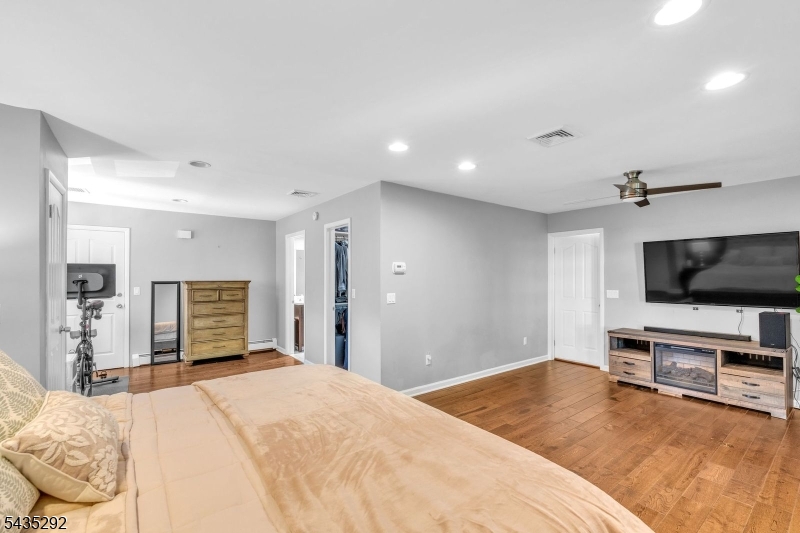 Packanack Woods - Residential
