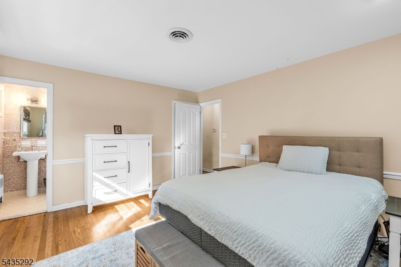 Packanack Woods - Residential