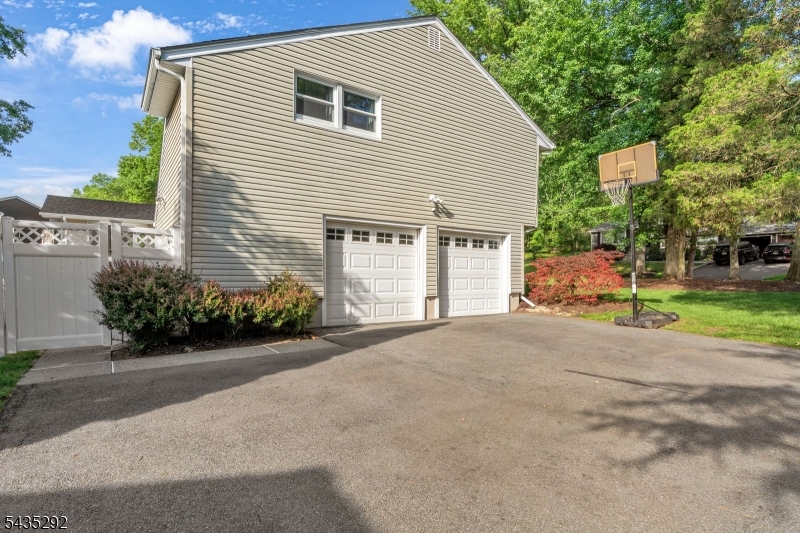 Packanack Woods - Residential