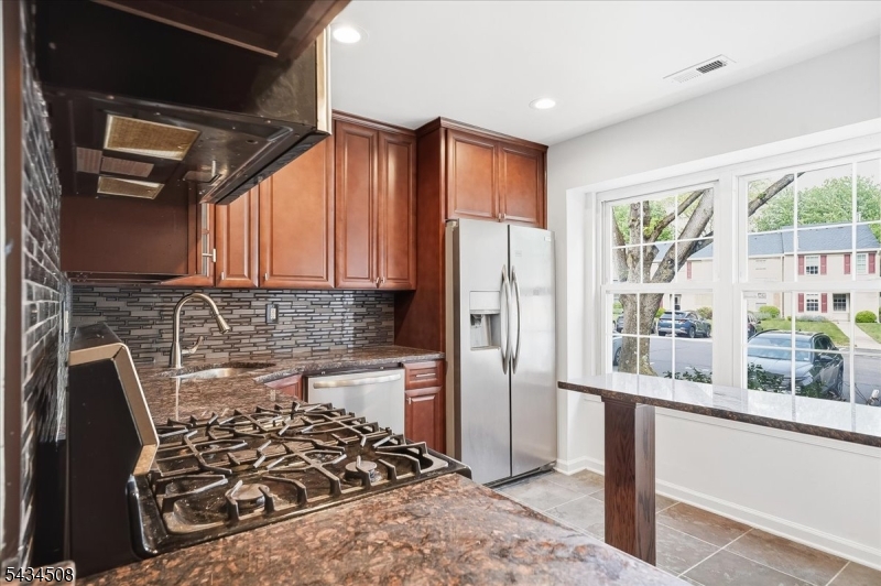 Deer Run Golf and Tennis - Residential