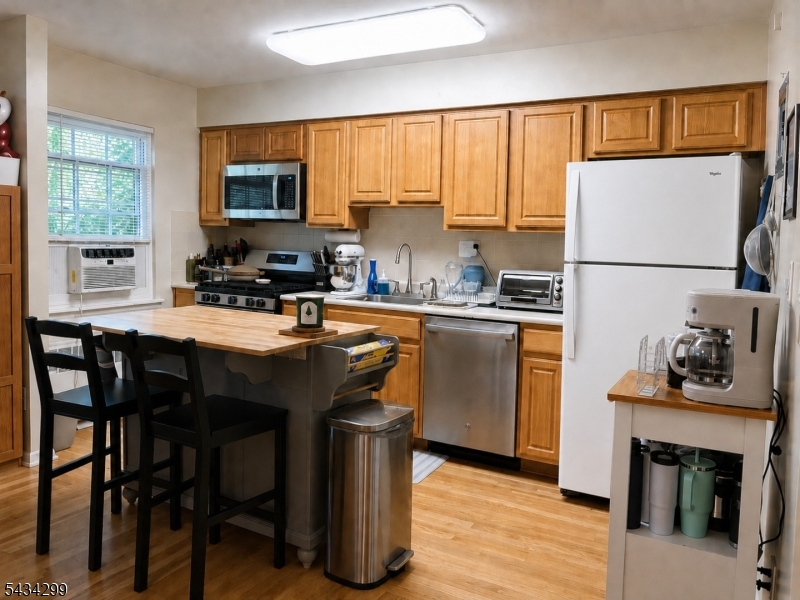 WEDGEWOOD GARDENS - Residential