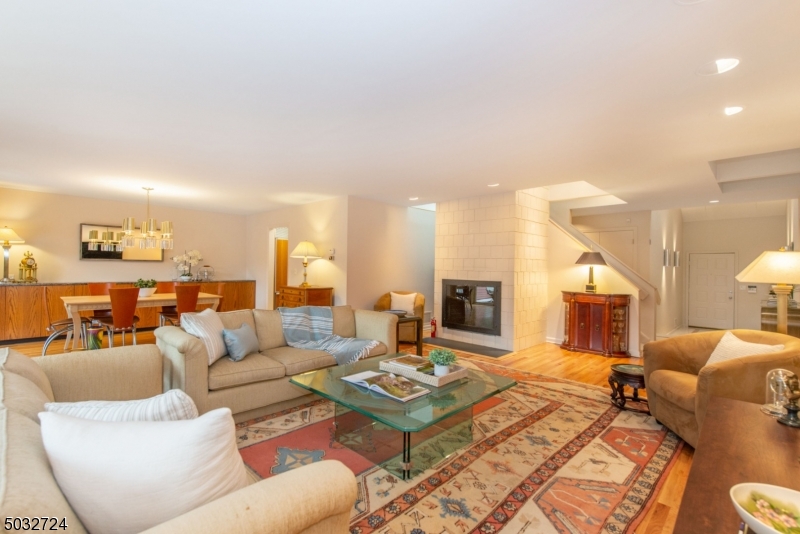 Oak Trail Condominium - Residential
