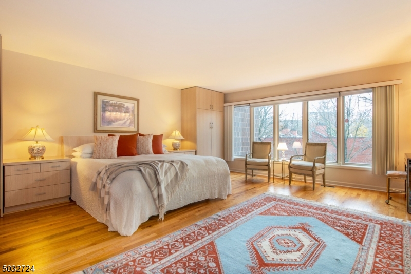 Oak Trail Condominium - Residential