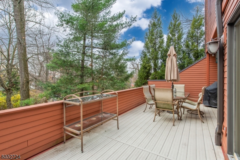 Oak Trail Condominium - Residential