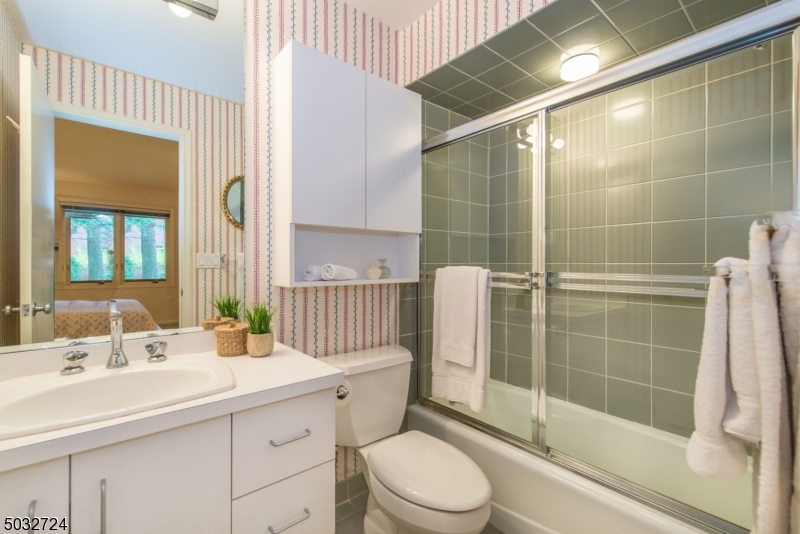 Oak Trail Condominium - Residential