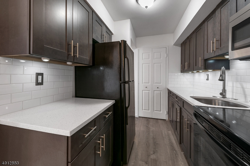 CEDARBROOK - Residential
