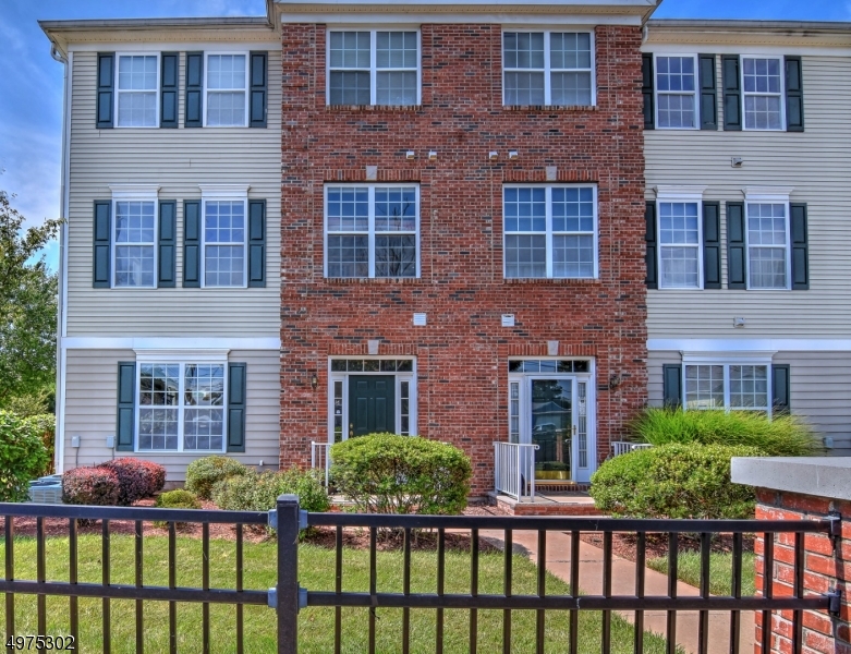 Canal Crossing - Residential