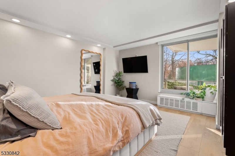 Claridge House One - Residential