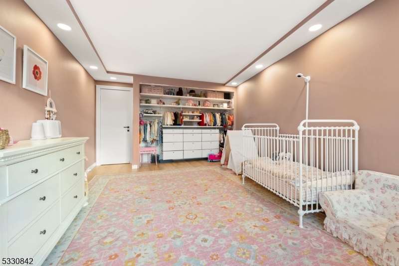 Claridge House One - Residential