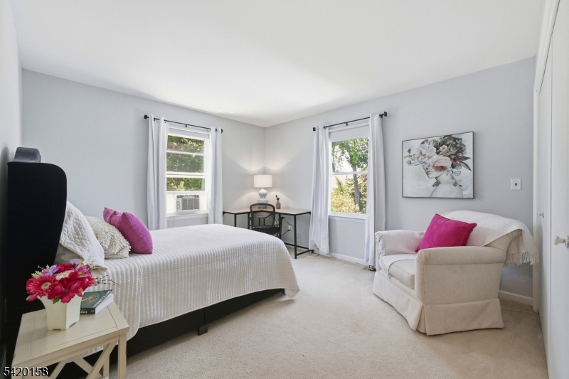 By Lincoln School - Residential