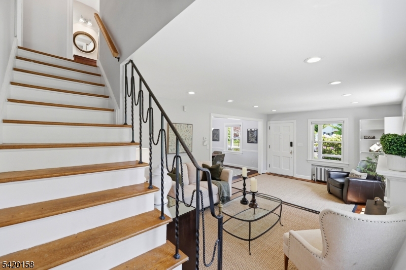 By Lincoln School - Residential