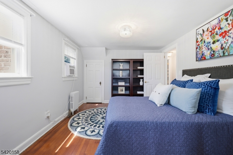 By Lincoln School - Residential