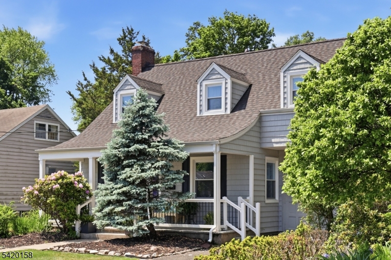 By Lincoln School - Residential