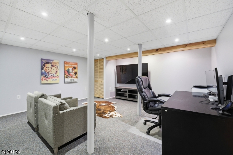 By Lincoln School - Residential
