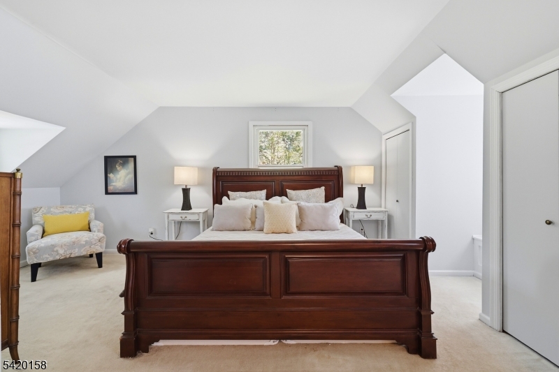By Lincoln School - Residential
