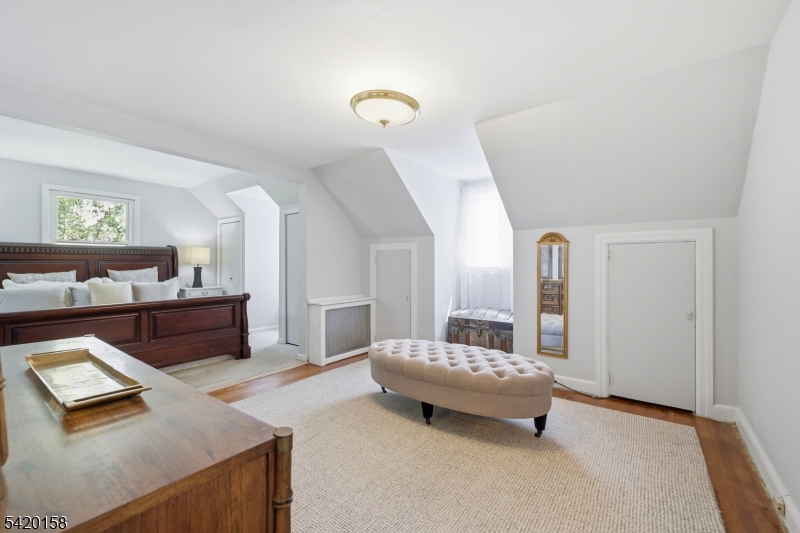 By Lincoln School - Residential