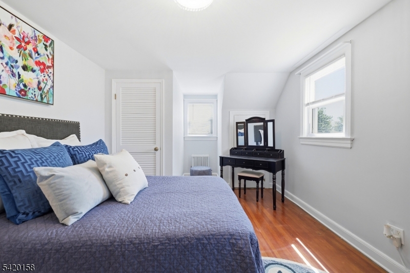 By Lincoln School - Residential
