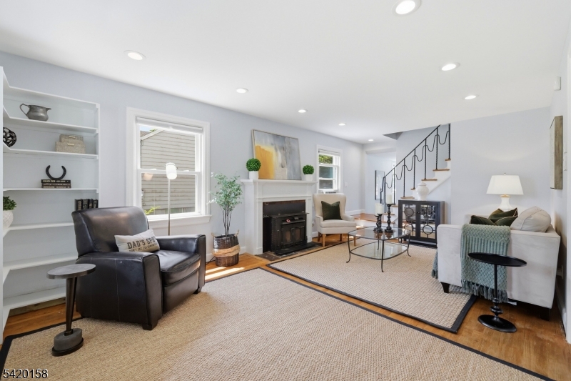 By Lincoln School - Residential