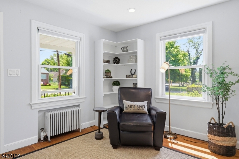 By Lincoln School - Residential