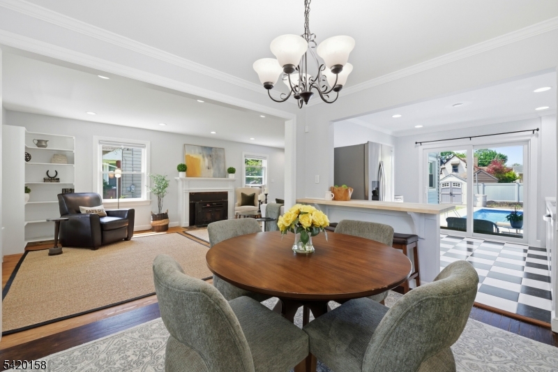 By Lincoln School - Residential