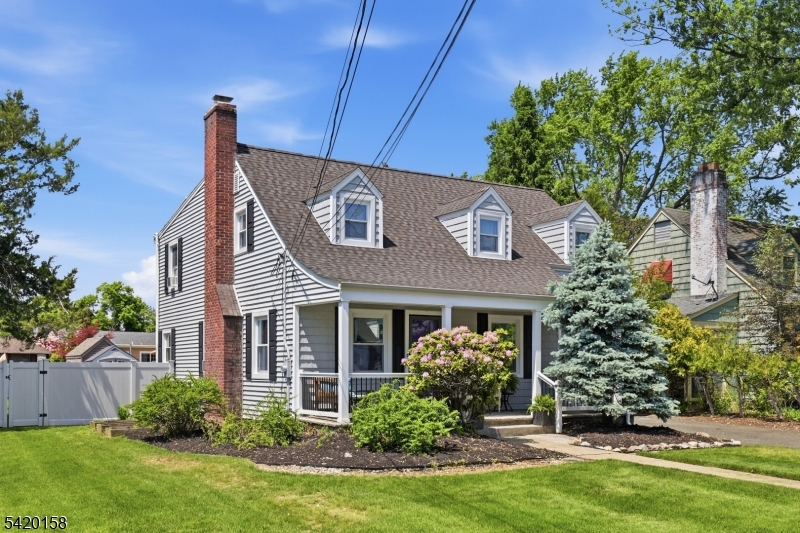 By Lincoln School - Residential