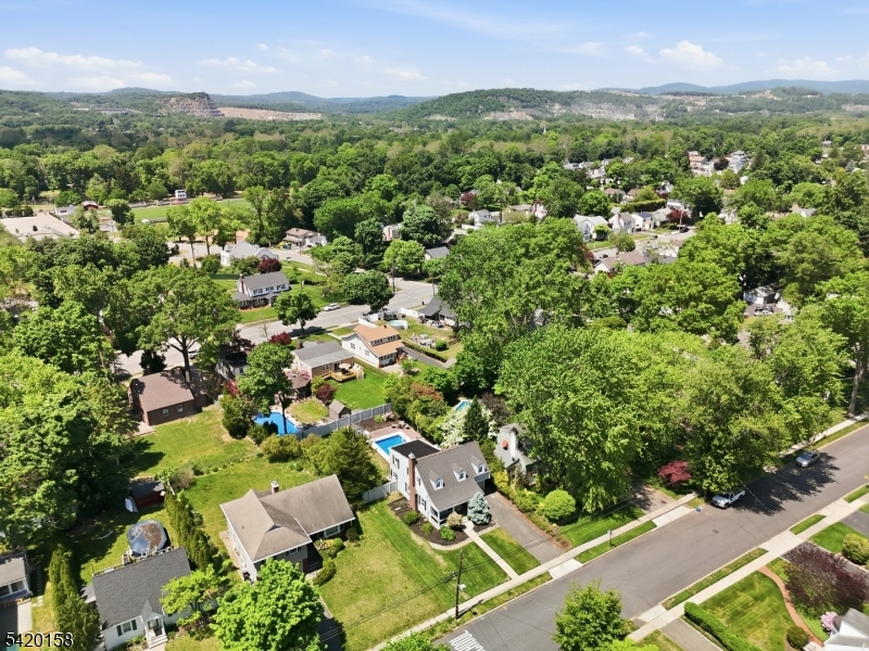 By Lincoln School - Residential