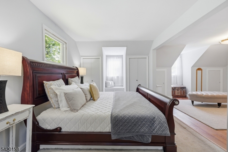 By Lincoln School - Residential