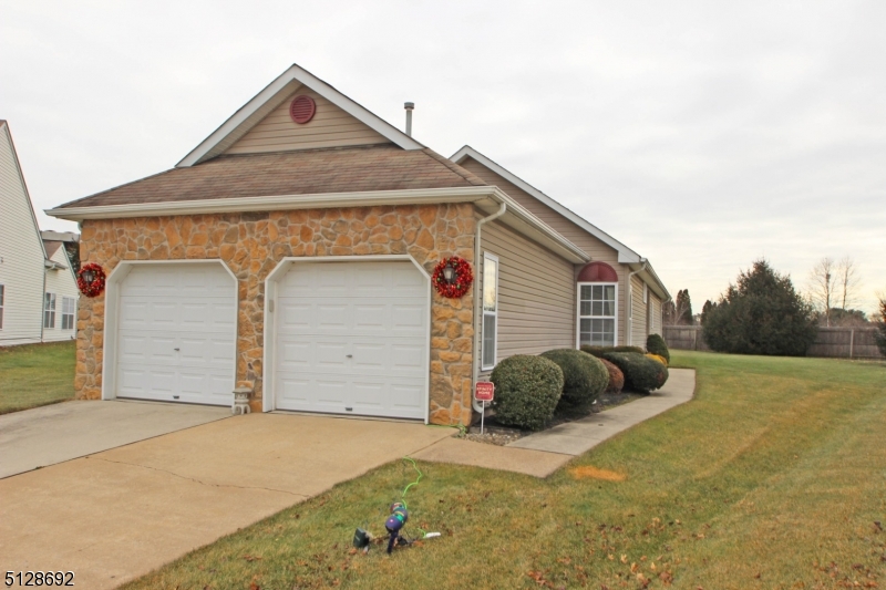 The Point at Newtons Landin - Commercial Sale