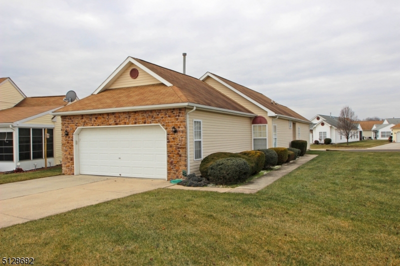 The Point at Newtons Landin - Commercial Sale